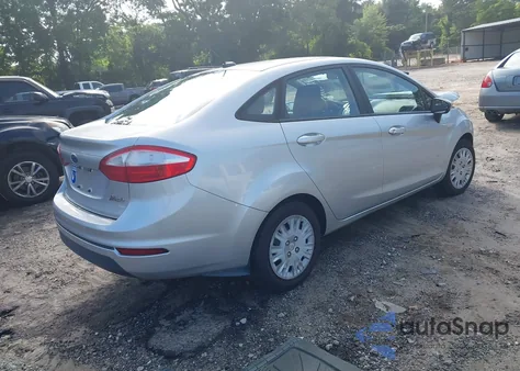 2015 Ford Fiesta S из США, поврежденный, VIN 3FADP4AJ7FM126167